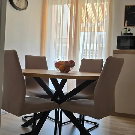 Apartment Luxury Nuneni Split